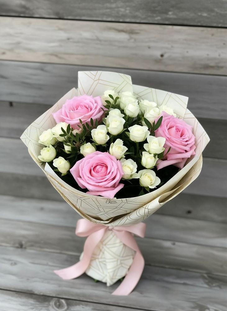 Букет цветов из: Розы в Сырково