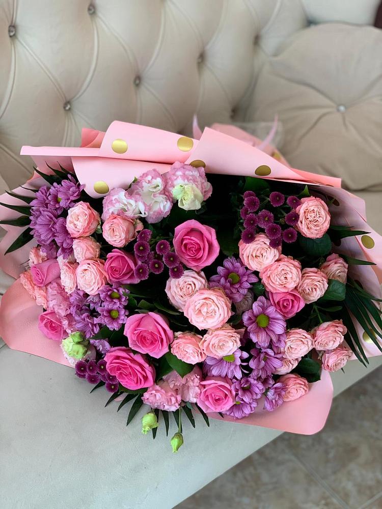 Букет цветов из: Хризантемы, Розы и Лизиантусы в Сырково