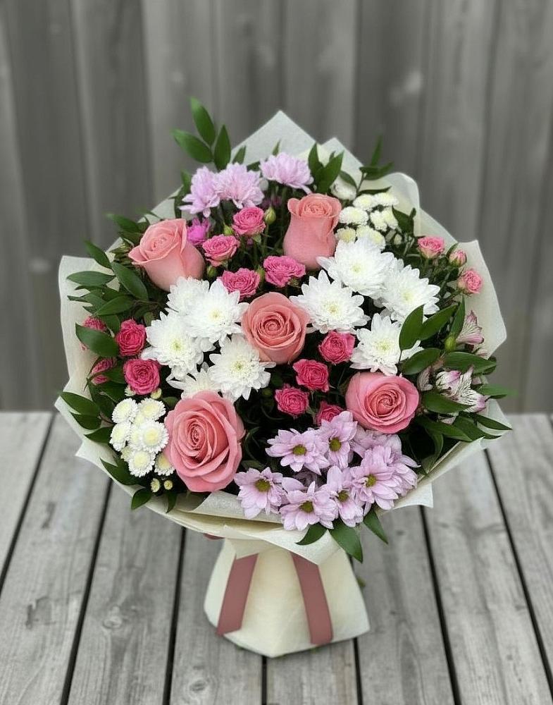 Букет цветов из: Альстромерии, Гвоздики, Розы и Хризантемы в Сырково