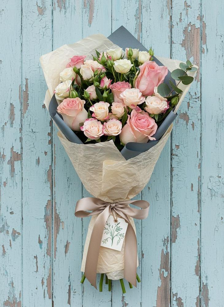 Букет цветов из: Розы в Сырково