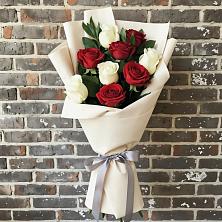 Букет цветов из:  Розы в Сырково