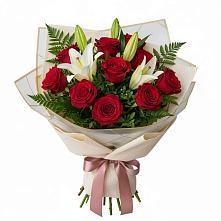 Букет цветов из:  Лилии и Розы в Сырково