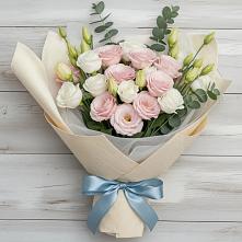 Букет цветов из:  Лизиантусы в Сырково