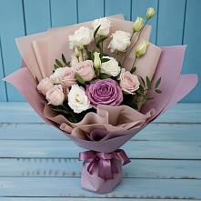 Букет цветов из:  Розы и Лизиантусы в Сырково