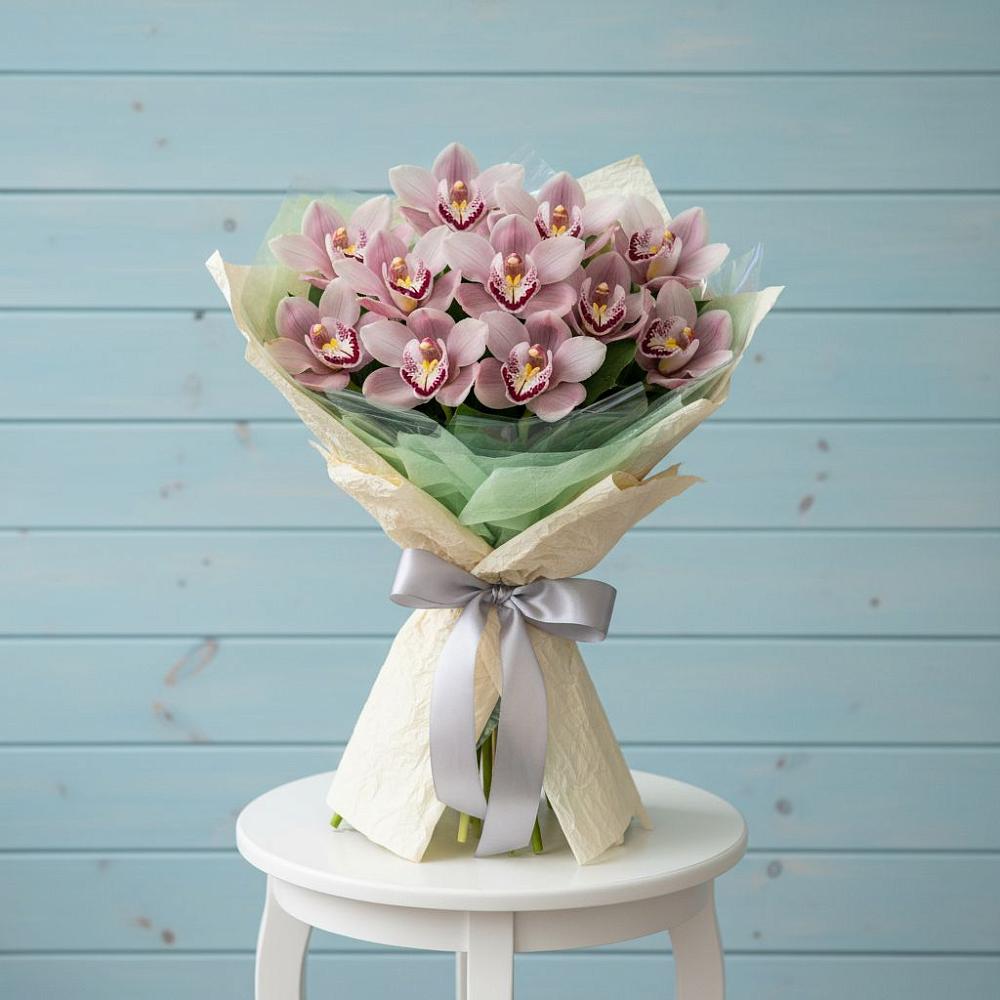 Букет цветов из: Орхидеи и Розы в Сырково