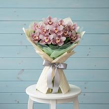 Букет цветов из:  Орхидеи и Розы в Сырково