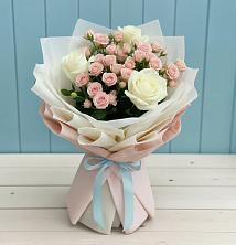Букет цветов из:  Розы в Сырково