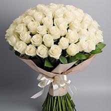 Букет 101 беля роза Белоснежка в Сырково