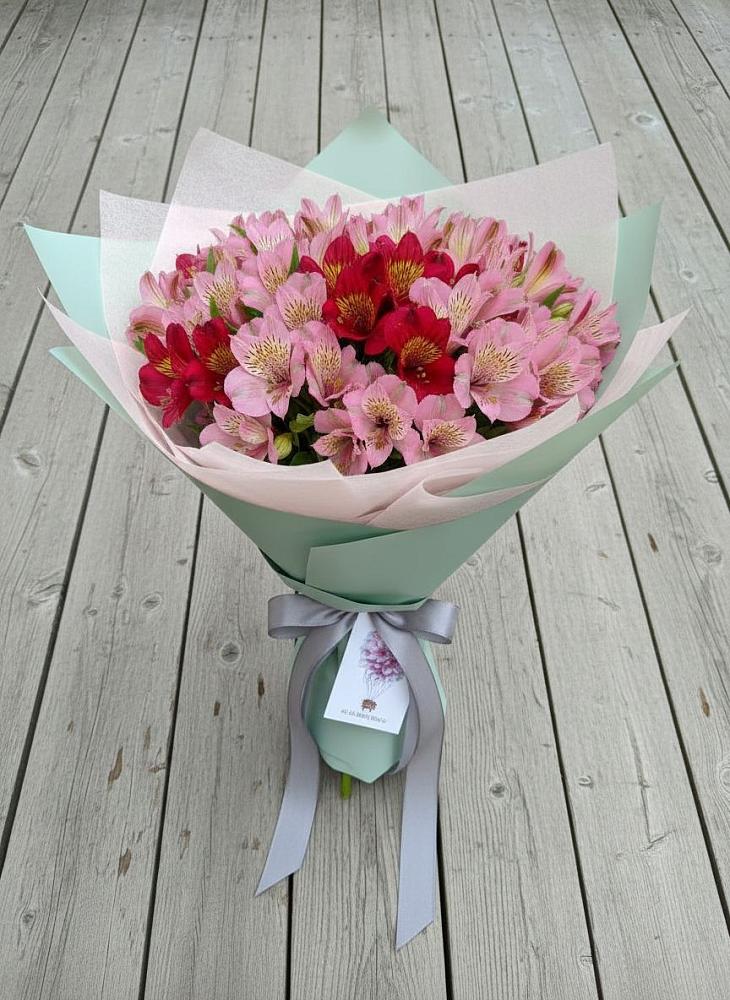 Букет цветов из: Альстромерии в Сырково