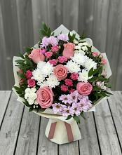 Букет цветов из:  Альстромерии, Гвоздики, Розы и Хризантемы в Сырково