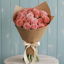 Букет цветов из:  Розы в Сырково