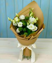 Букет цветов из:  Хризантемы и Лизиантусы в Сырково