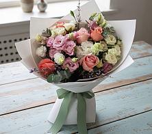 Букет цветов из:  Розы, Лизиантусы и Гвоздики в Сырково