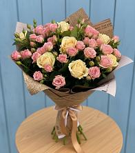Букет цветов из:  Розы в Сырково