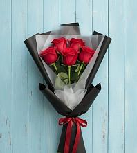 Букет цветов из:  Розы в Сырково