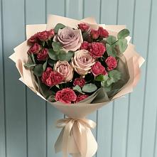 Букет цветов из:  Гвоздики и Розы #REPLACE_PRED# Сырково
