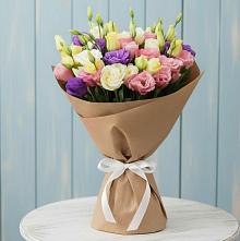 Букет цветов из:  Лизиантусы в Сырково
