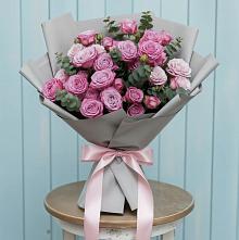 Букет цветов из:  Розы в Сырково